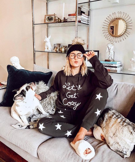 What to Wear on Valentine’s Day: Cute Date Outfits for Any Occasion