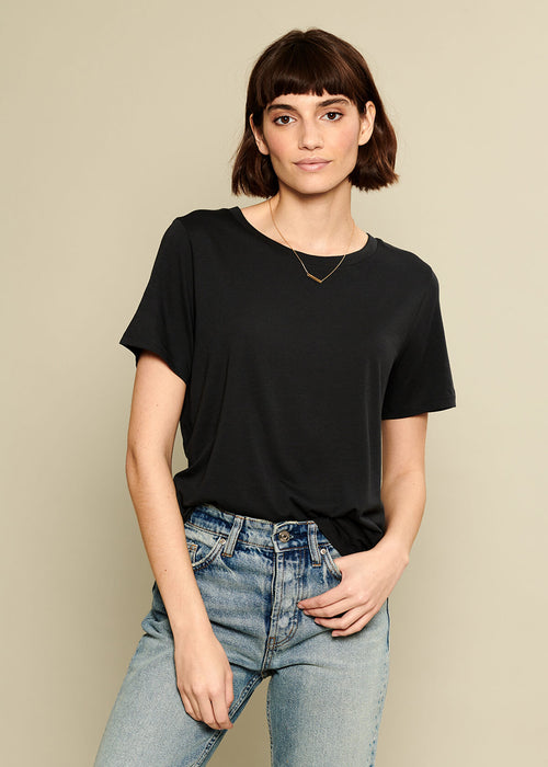 Lola - Basic Loose Tee - Smoke Black